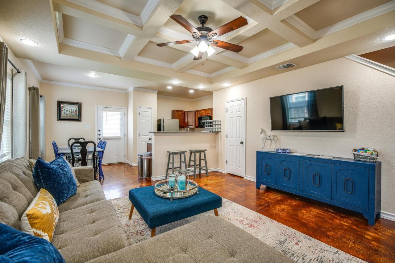 San Antonio Townhome About 2 Mi To Aquarium! Exterior photo