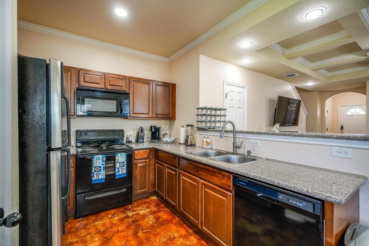 San Antonio Townhome About 2 Mi To Aquarium! Exterior photo