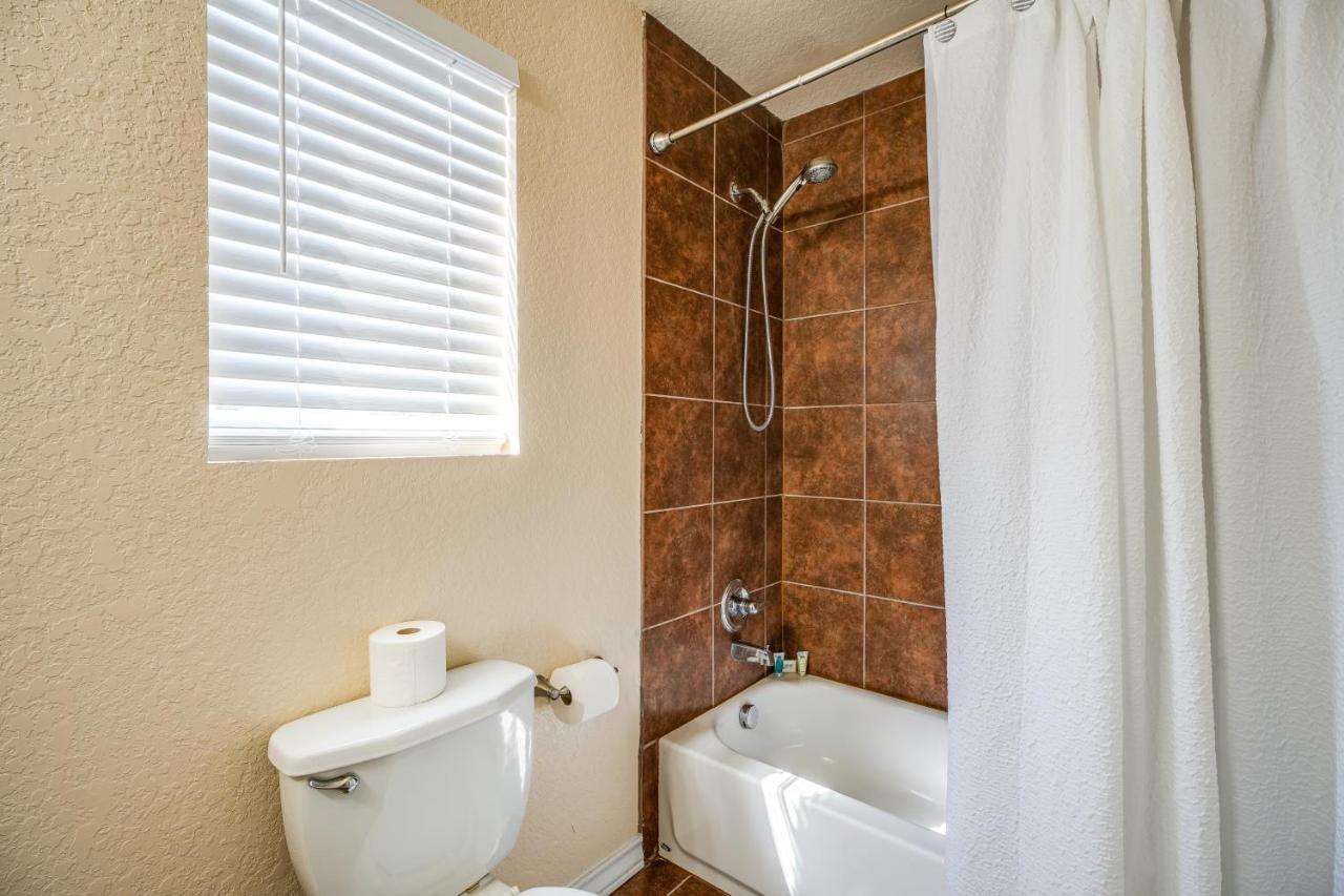San Antonio Townhome About 2 Mi To Aquarium! Exterior photo