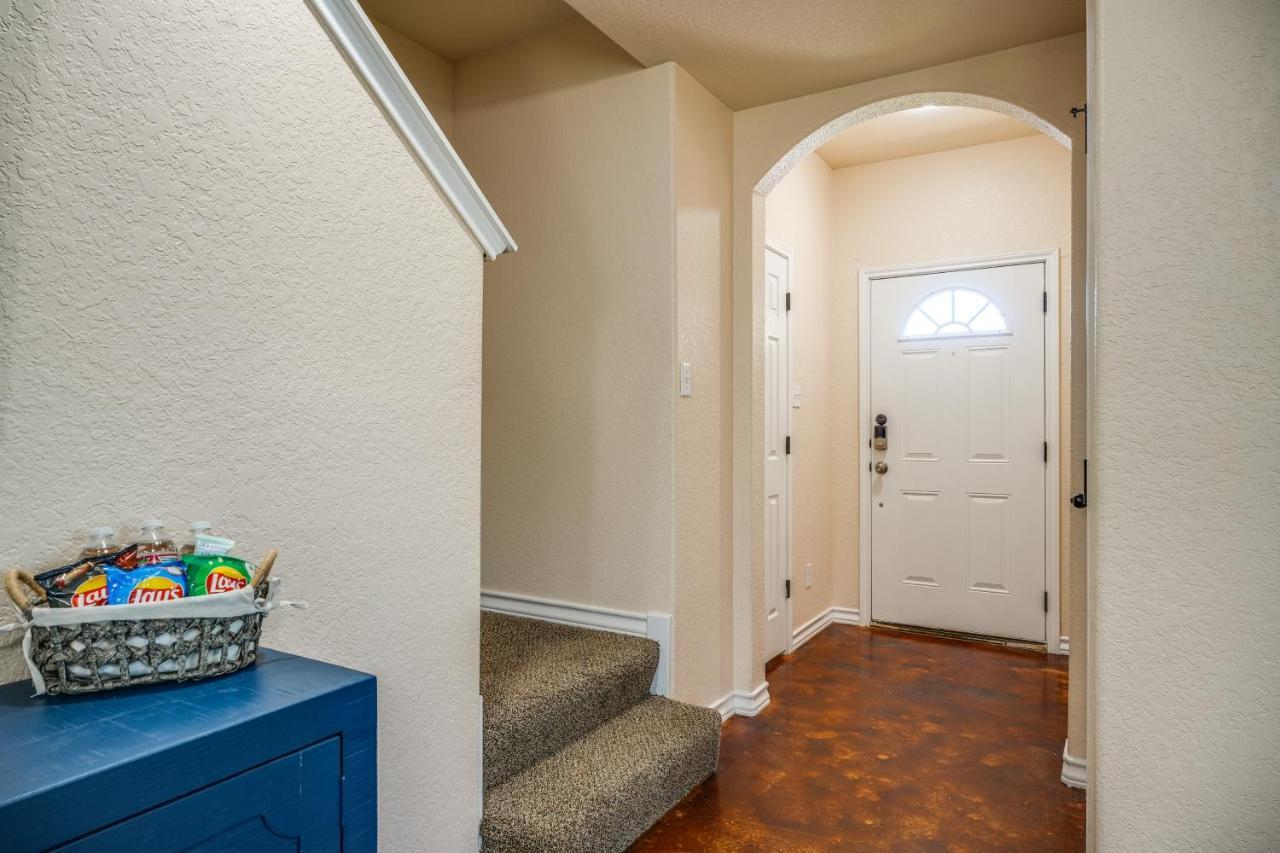 San Antonio Townhome About 2 Mi To Aquarium! Exterior photo