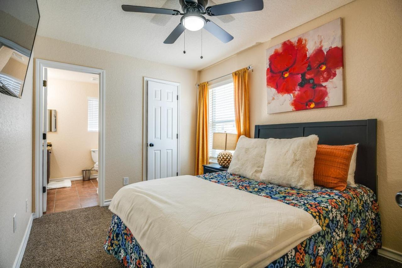 San Antonio Townhome About 2 Mi To Aquarium! Exterior photo